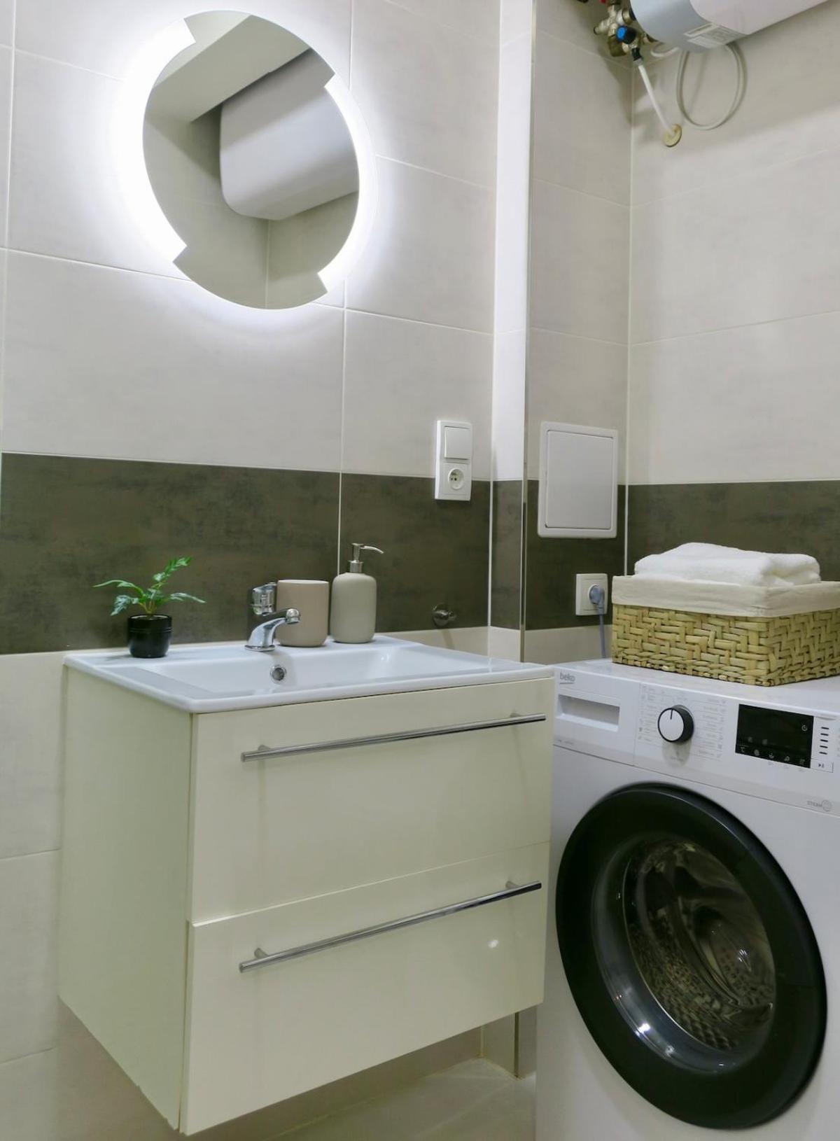 Charm Deco Near Old Town, All-friendly Appartement