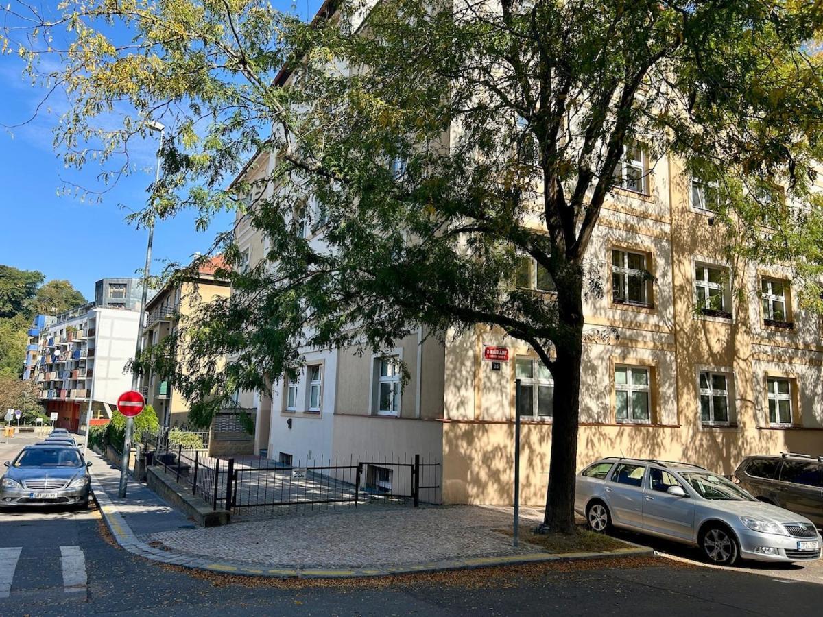 Appartement Charm Deco Near Old Town, All-friendly Praag